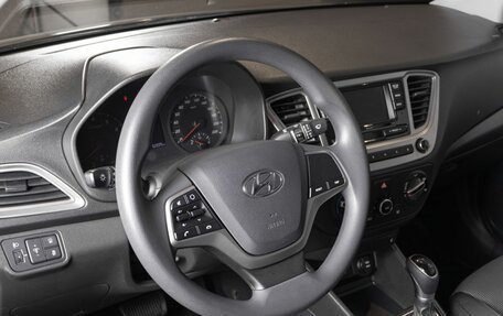 Hyundai Solaris II рестайлинг, 2021 год, 1 675 900 рублей, 3 фотография