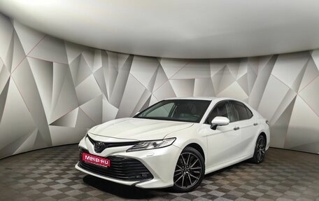 Toyota Camry, 2018 год, 2 443 000 рублей, 1 фотография
