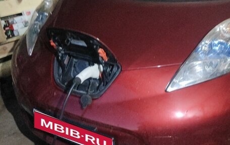 Nissan Leaf I, 2013 год, 720 000 рублей, 1 фотография