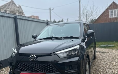 Toyota Raize I, 2021 год, 1 800 000 рублей, 1 фотография