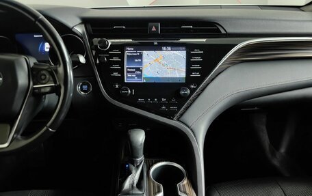 Toyota Camry, 2018 год, 2 443 000 рублей, 12 фотография