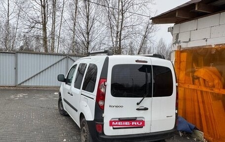 Renault Kangoo II рестайлинг, 2009 год, 750 000 рублей, 3 фотография