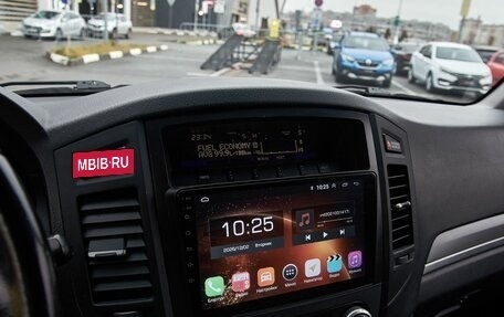 Mitsubishi Pajero IV, 2010 год, 1 685 000 рублей, 5 фотография