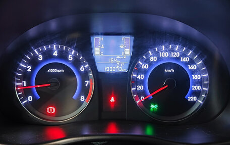 Hyundai Solaris II рестайлинг, 2016 год, 730 000 рублей, 12 фотография