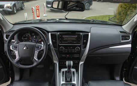 Mitsubishi Pajero Sport III рестайлинг, 2019 год, 2 892 000 рублей, 12 фотография
