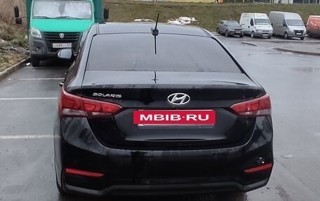 Hyundai Solaris II рестайлинг, 2017 год, 1 000 000 рублей, 5 фотография