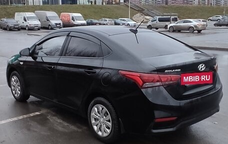 Hyundai Solaris II рестайлинг, 2017 год, 1 000 000 рублей, 3 фотография