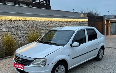 Renault Logan I, 2013 год, 210 000 рублей, 2 фотография