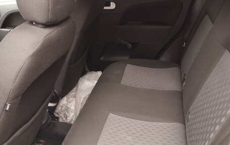 Ford Fiesta, 2004 год, 400 000 рублей, 7 фотография