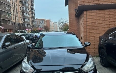 Hyundai Solaris II рестайлинг, 2011 год, 700 000 рублей, 10 фотография