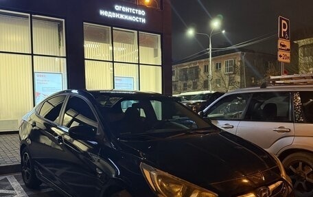 Hyundai Solaris II рестайлинг, 2011 год, 700 000 рублей, 2 фотография