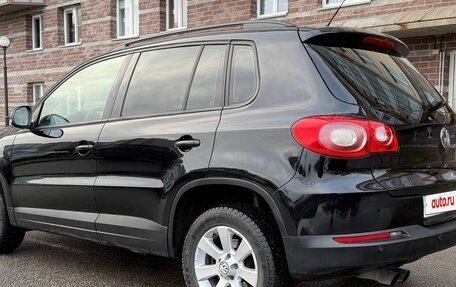 Volkswagen Tiguan I, 2011 год, 1 045 000 рублей, 2 фотография