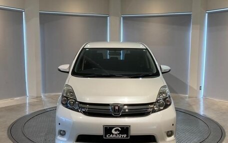 Toyota ISis I, 2017 год, 1 250 000 рублей, 1 фотография