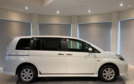 Toyota ISis I, 2017 год, 1 250 000 рублей, 8 фотография