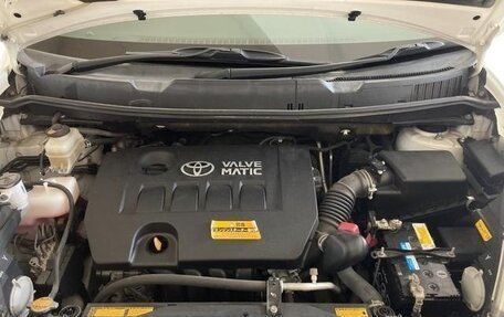 Toyota ISis I, 2017 год, 1 250 000 рублей, 10 фотография