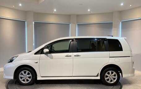 Toyota ISis I, 2017 год, 1 250 000 рублей, 6 фотография