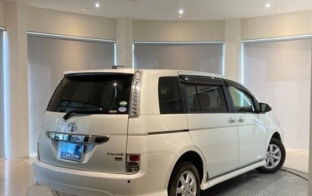 Toyota ISis I, 2017 год, 1 250 000 рублей, 5 фотография