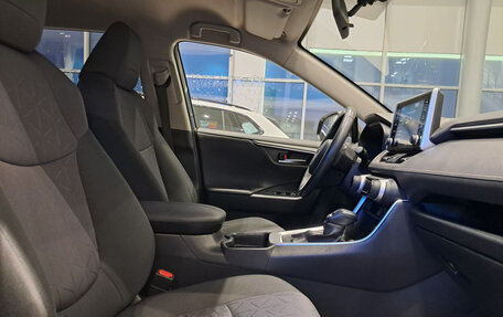 Toyota RAV4, 2020 год, 4 123 000 рублей, 13 фотография