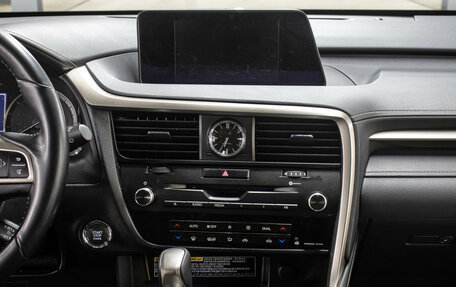 Lexus RX IV рестайлинг, 2019 год, 4 749 000 рублей, 15 фотография