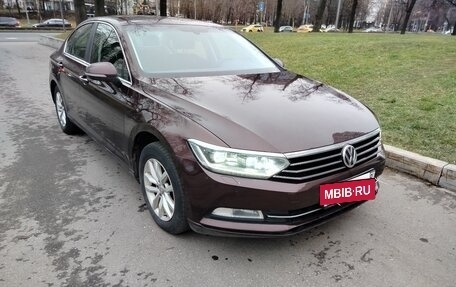 Volkswagen Passat B8 рестайлинг, 2018 год, 1 730 000 рублей, 2 фотография