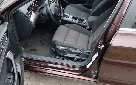 Volkswagen Passat B8 рестайлинг, 2018 год, 1 730 000 рублей, 12 фотография