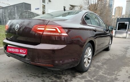 Volkswagen Passat B8 рестайлинг, 2018 год, 1 730 000 рублей, 9 фотография