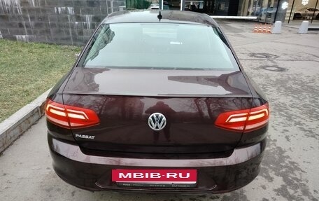 Volkswagen Passat B8 рестайлинг, 2018 год, 1 730 000 рублей, 10 фотография