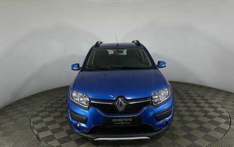 Renault Sandero II рестайлинг, 2018 год, 890 000 рублей, 2 фотография