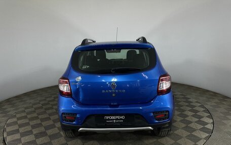 Renault Sandero II рестайлинг, 2018 год, 890 000 рублей, 3 фотография