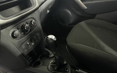 Renault Sandero II рестайлинг, 2018 год, 890 000 рублей, 12 фотография