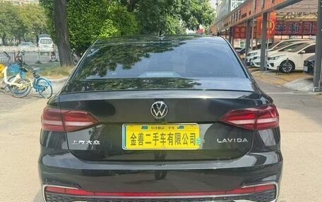 Volkswagen Lavida, 2024 год, 1 850 000 рублей, 4 фотография