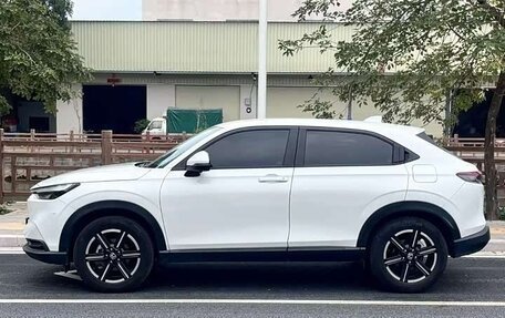 Honda Vezel, 2024 год, 2 284 000 рублей, 2 фотография