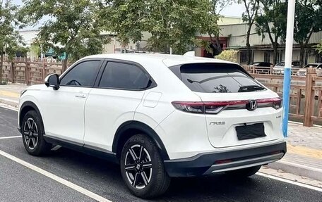 Honda Vezel, 2024 год, 2 284 000 рублей, 4 фотография