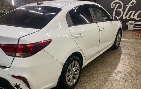 KIA Rio IV, 2018 год, 801 111 рублей, 7 фотография