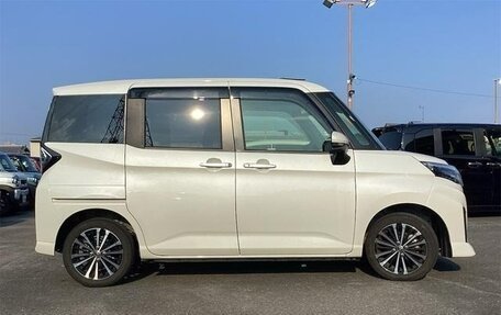 Toyota Roomy I, 2022 год, 931 000 рублей, 3 фотография