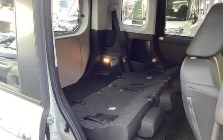 Toyota Roomy I, 2022 год, 931 000 рублей, 20 фотография