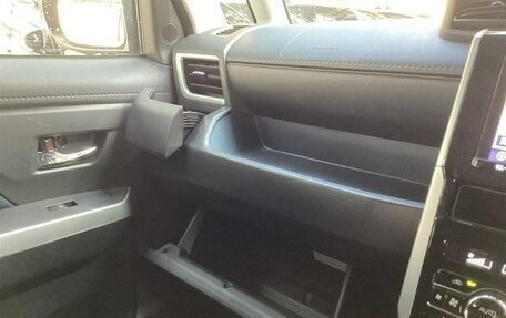 Toyota Roomy I, 2022 год, 931 000 рублей, 25 фотография