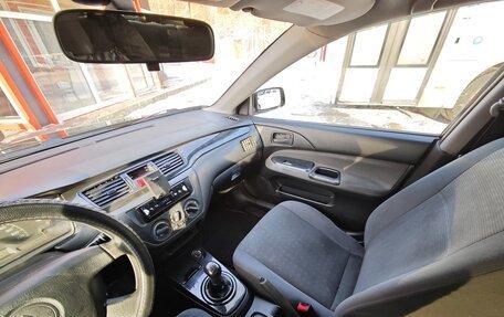 Mitsubishi Lancer IX, 2004 год, 410 000 рублей, 15 фотография