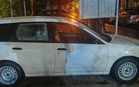 Mazda Familia Y11, 2000 год, 198 000 рублей, 1 фотография