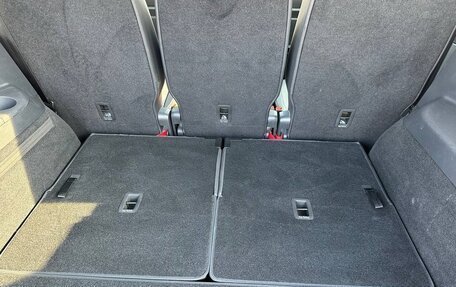 Volkswagen Touran III, 2020 год, 2 400 000 рублей, 16 фотография