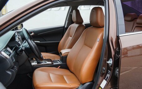 Toyota Camry, 2017 год, 2 419 000 рублей, 10 фотография