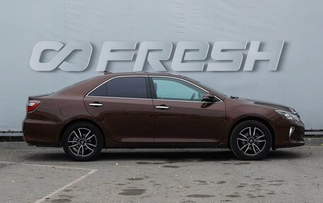 Toyota Camry, 2017 год, 2 419 000 рублей, 5 фотография