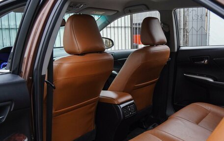 Toyota Camry, 2017 год, 2 419 000 рублей, 11 фотография