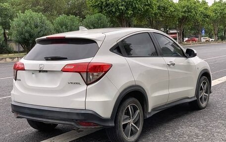 Honda Vezel, 2022 год, 1 500 000 рублей, 4 фотография