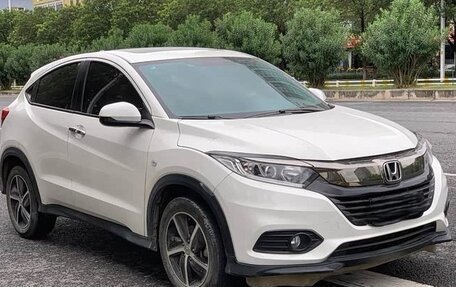 Honda Vezel, 2022 год, 1 500 000 рублей, 2 фотография