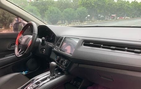 Honda Vezel, 2022 год, 1 500 000 рублей, 7 фотография