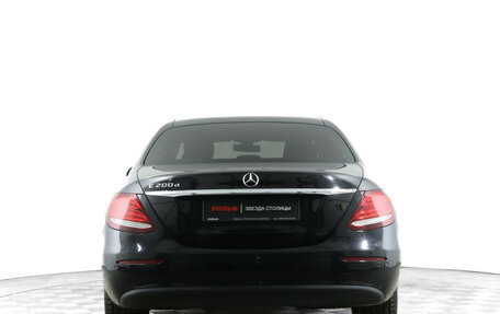 Mercedes-Benz E-Класс, 2019 год, 1 998 000 рублей, 6 фотография
