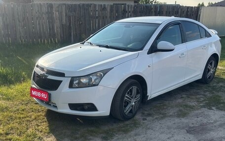 Chevrolet Cruze II, 2011 год, 380 000 рублей, 2 фотография