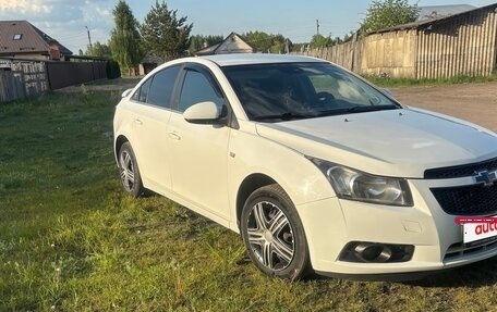 Chevrolet Cruze II, 2011 год, 380 000 рублей, 3 фотография