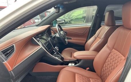 Toyota Harrier, 2020 год, 2 590 000 рублей, 10 фотография